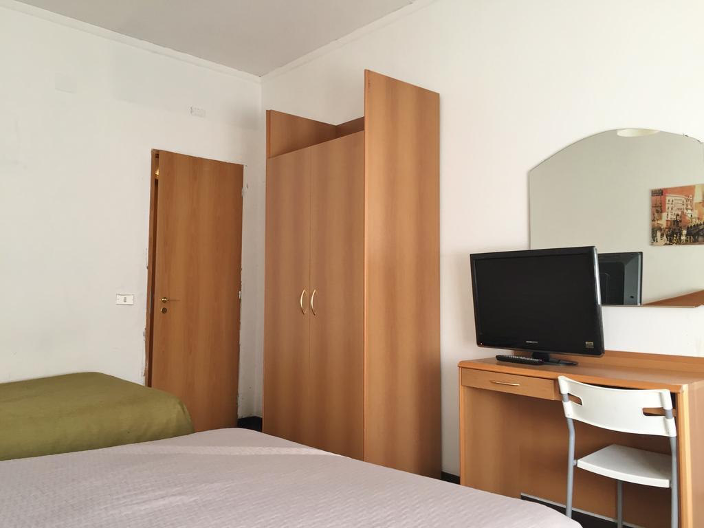 Hotel Ambra Милан Экстерьер фото